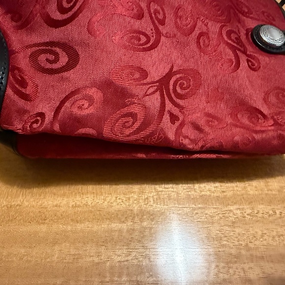 Brighton Mevelyn Travel Shoulder Bag - Picture 9 of 12